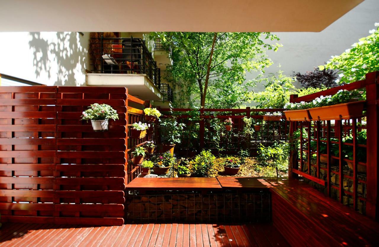דירות בודפשט Downtown Garden Isle In Urban Style-Free Parking מראה חיצוני תמונה