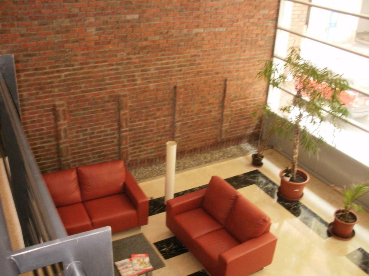 דירות בודפשט Downtown Garden Isle In Urban Style-Free Parking מראה חיצוני תמונה