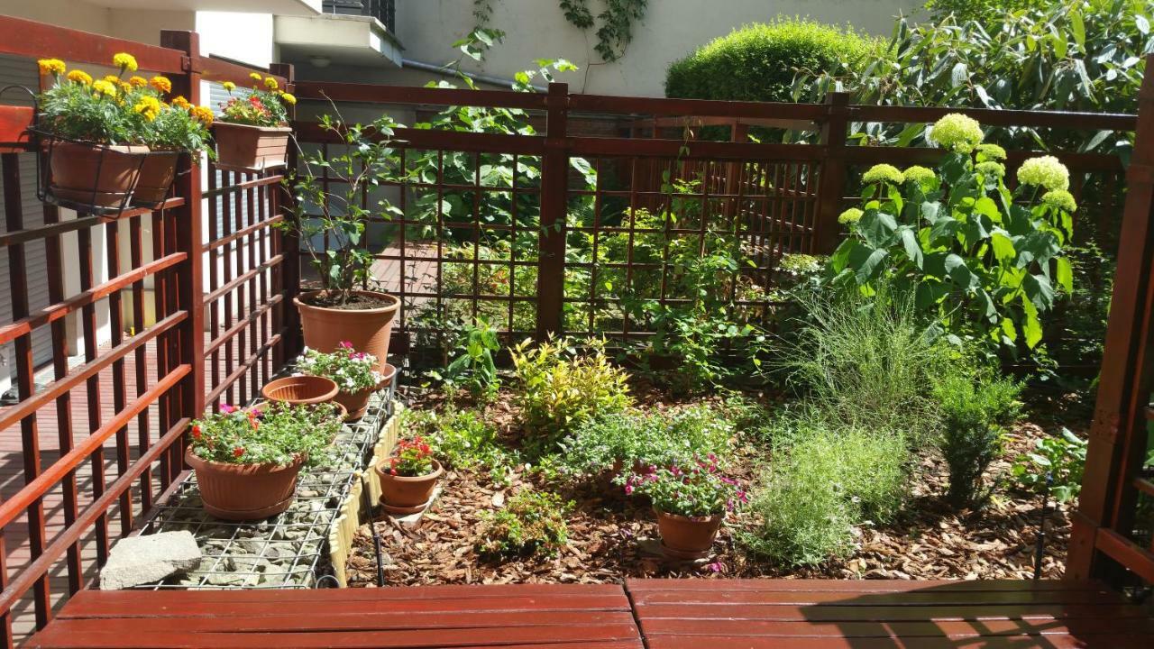 דירות בודפשט Downtown Garden Isle In Urban Style-Free Parking מראה חיצוני תמונה